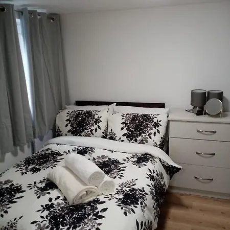 Shandon Bell Apt.6 *