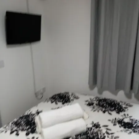 Shandon Bell Apt.6 Appartement *