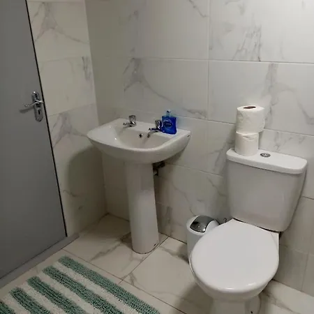 Shandon Bell Apt.6 *
